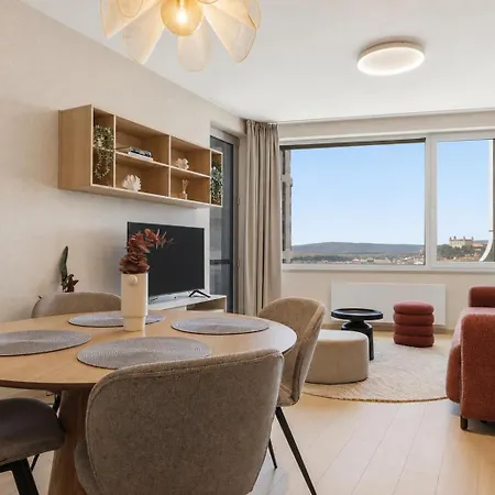 18th Floor Sky Park View 아파트 브라티슬라바